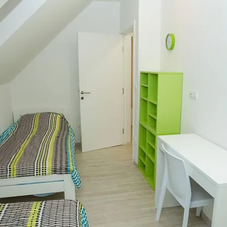 Tennis Club 2 Apartment