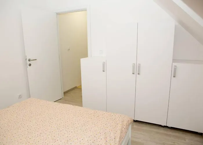 Apartment Tennis Club 2